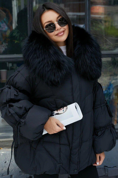 Пуховик фирмы Bogerner с завязками на рукаве