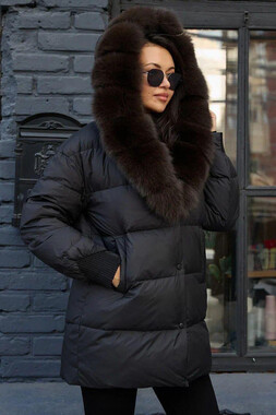 Женский пуховик бренда Vivilona на зиму