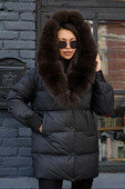 Женский пуховик бренда Vivilona на зиму
